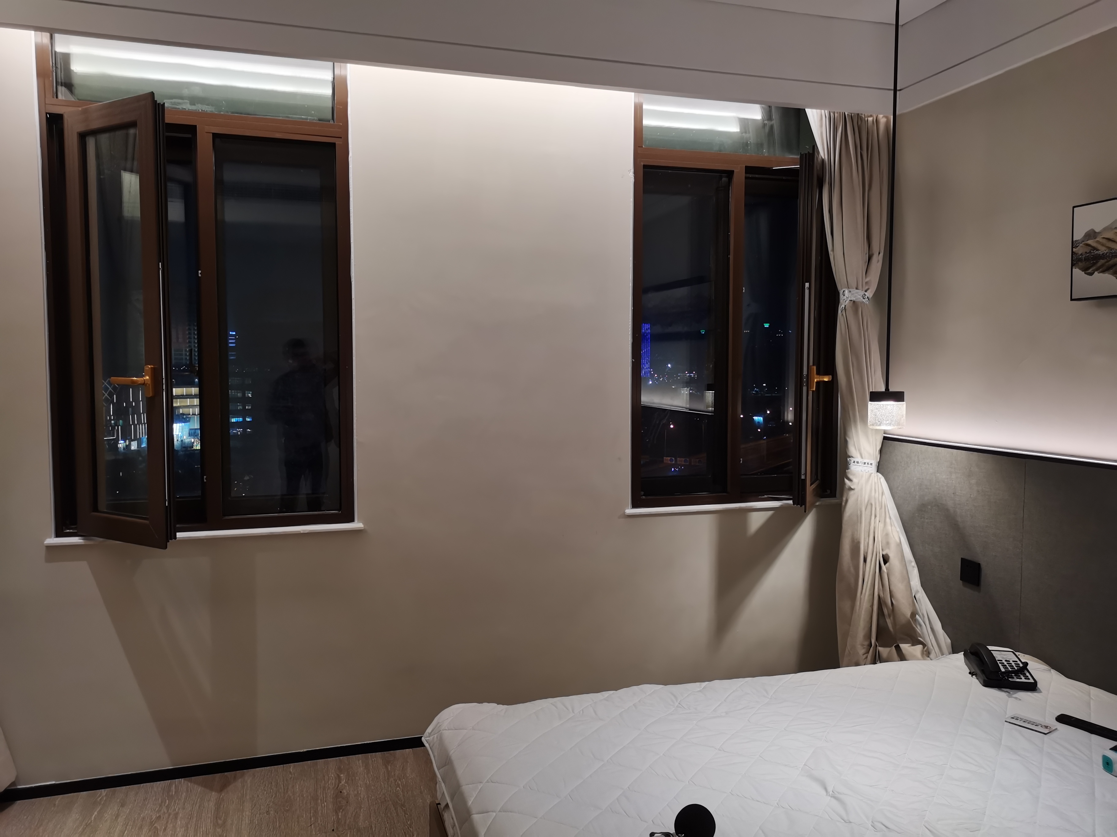 隔音氈在建筑物輕質墻體中的應用
